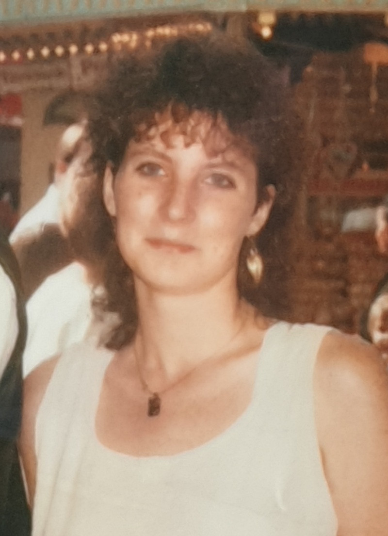 Meine Wenigkeit...knapp 4 Jahrzehnte her ....Haare typisch 80er....